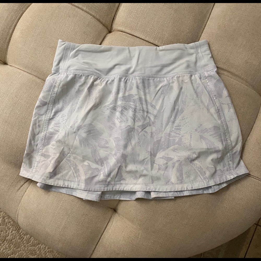 Lululemon Circuit Breaker skirt